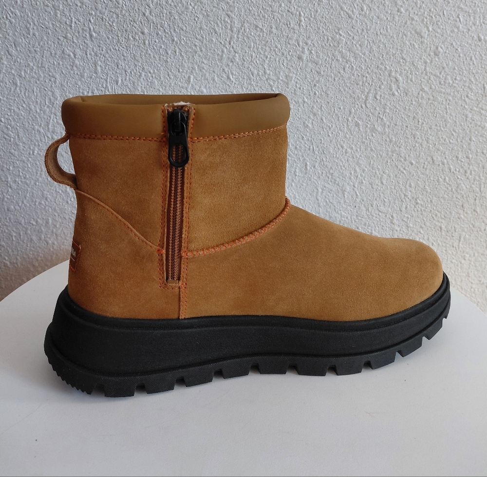 Nwob Koolaburra by UGG Women's KOOLA SHORT Mini Hyibrid Booties - Picture 2 of 16